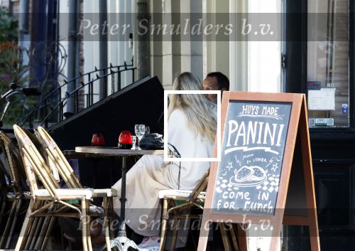 Amsterdam 17 juli 2025
Johnny van t Schip en Danielle  Zwanikken op terras en op straat in het centrum van Amsterdam.