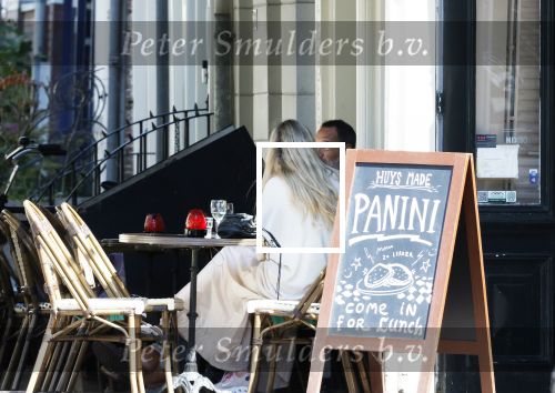 Amsterdam 17 juli 2025
Johnny van t Schip en Danielle  Zwanikken op terras en op straat in het centrum van Amsterdam.