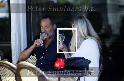 Amsterdam 17 juli 2025
Johnny van t Schip en Danielle  Zwanikken op terras en op straat in het centrum van Amsterdam.