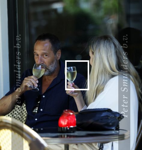 Amsterdam 17 juli 2025
Johnny van t Schip en Danielle  Zwanikken op terras en op straat in het centrum van Amsterdam.