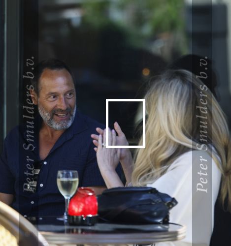 Amsterdam 17 juli 2025
Johnny van t Schip en Danielle  Zwanikken op terras en op straat in het centrum van Amsterdam.