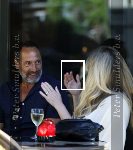 Amsterdam 17 juli 2025
Johnny van t Schip en Danielle  Zwanikken op terras en op straat in het centrum van Amsterdam.