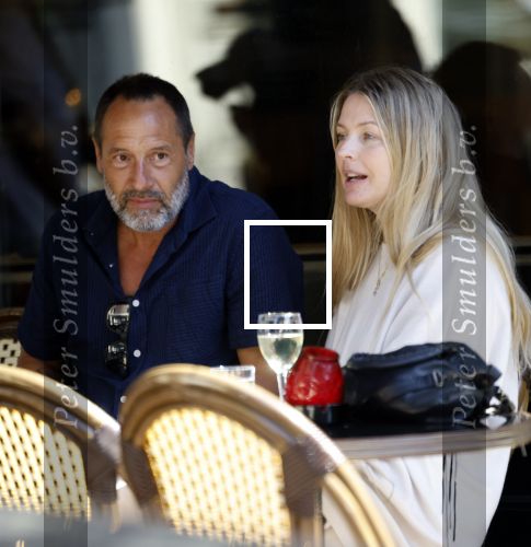 Amsterdam 17 juli 2025
Johnny van t Schip en Danielle  Zwanikken op terras en op straat in het centrum van Amsterdam.