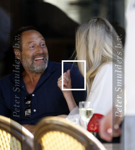 Amsterdam 17 juli 2025
Johnny van t Schip en Danielle  Zwanikken op terras en op straat in het centrum van Amsterdam.