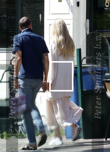Amsterdam 17 juli 2025
Johnny van t Schip en Danielle  Zwanikken op terras en op straat in het centrum van Amsterdam.