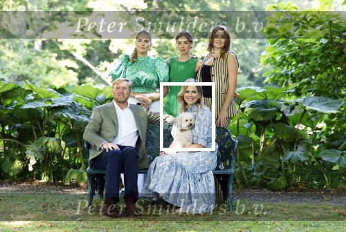 Den Haag 30 juni 2025
Jaarlijkse fotouurtje op huis ten Bosch met aanwezig Koning Willem Alexander Koningin Maxima Prinses Amalia Prinses Alexia Prinses Ariane en hondje Mambo.