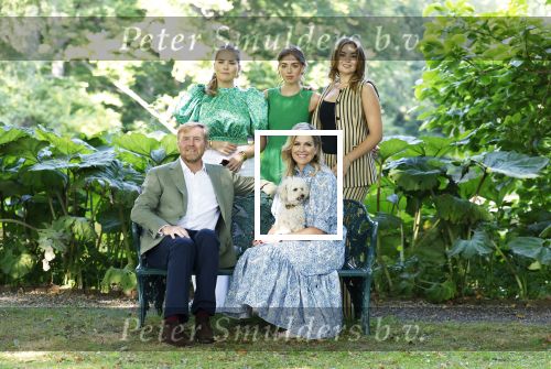 Den Haag 30 juni 2025
Jaarlijkse fotouurtje op huis ten Bosch met aanwezig Koning Willem Alexander Koningin Maxima Prinses Amalia Prinses Alexia Prinses Ariane en hondje Mambo.