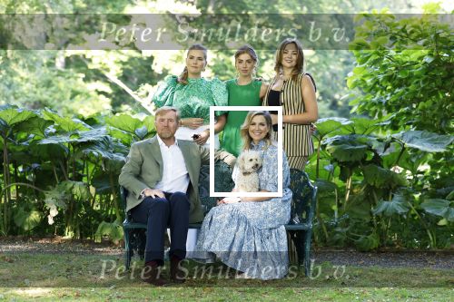 Den Haag 30 juni 2025
Jaarlijkse fotouurtje op huis ten Bosch met aanwezig Koning Willem Alexander Koningin Maxima Prinses Amalia Prinses Alexia Prinses Ariane en hondje Mambo.