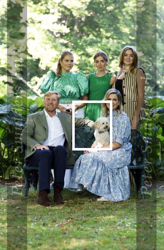 Den Haag 30 juni 2025
Jaarlijkse fotouurtje op huis ten Bosch met aanwezig Koning Willem Alexander Koningin Maxima Prinses Amalia Prinses Alexia Prinses Ariane en hondje Mambo.
