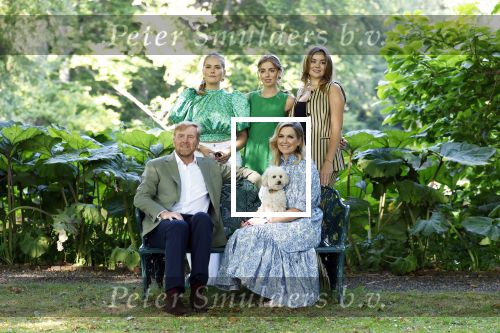 Den Haag 30 juni 2025
Jaarlijkse fotouurtje op huis ten Bosch met aanwezig Koning Willem Alexander Koningin Maxima Prinses Amalia Prinses Alexia Prinses Ariane en hondje Mambo.