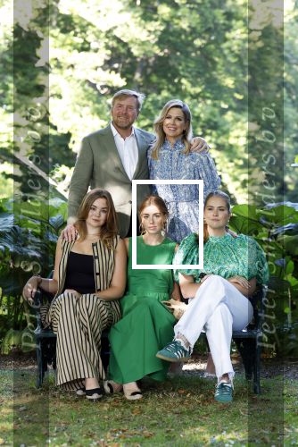 Den Haag 30 juni 2025
Jaarlijkse fotouurtje op huis ten Bosch met aanwezig Koning Willem Alexander Koningin Maxima Prinses Amalia Prinses Alexia Prinses Ariane en hondje Mambo.