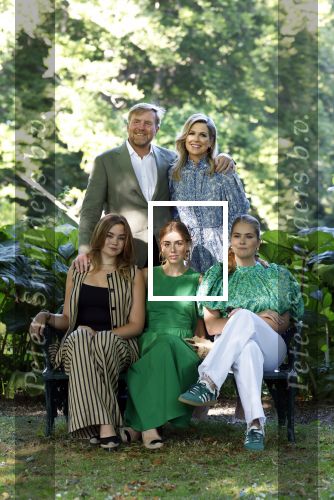 Den Haag 30 juni 2025
Jaarlijkse fotouurtje op huis ten Bosch met aanwezig Koning Willem Alexander Koningin Maxima Prinses Amalia Prinses Alexia Prinses Ariane en hondje Mambo.