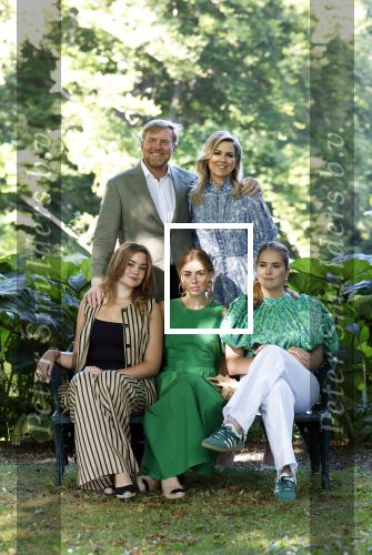 Den Haag 30 juni 2025
Jaarlijkse fotouurtje op huis ten Bosch met aanwezig Koning Willem Alexander Koningin Maxima Prinses Amalia Prinses Alexia Prinses Ariane en hondje Mambo.