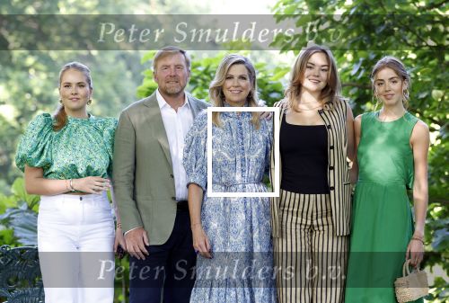 Den Haag 30 juni 2025
Jaarlijkse fotouurtje op huis ten Bosch met aanwezig Koning Willem Alexander Koningin Maxima Prinses Amalia Prinses Alexia Prinses Ariane en hondje Mambo.