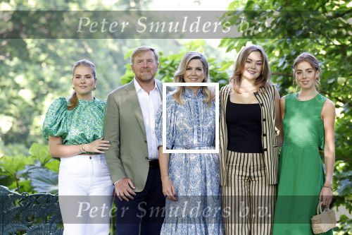 Den Haag 30 juni 2025
Jaarlijkse fotouurtje op huis ten Bosch met aanwezig Koning Willem Alexander Koningin Maxima Prinses Amalia Prinses Alexia Prinses Ariane en hondje Mambo.