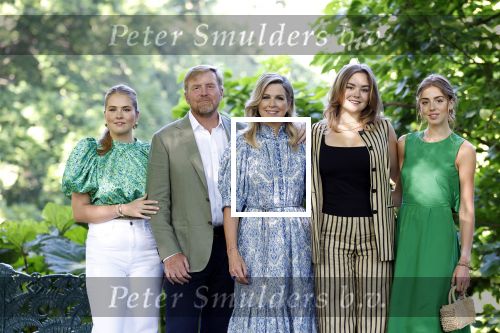 Den Haag 30 juni 2025
Jaarlijkse fotouurtje op huis ten Bosch met aanwezig Koning Willem Alexander Koningin Maxima Prinses Amalia Prinses Alexia Prinses Ariane en hondje Mambo.