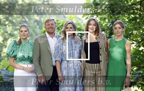 Den Haag 30 juni 2025
Jaarlijkse fotouurtje op huis ten Bosch met aanwezig Koning Willem Alexander Koningin Maxima Prinses Amalia Prinses Alexia Prinses Ariane en hondje Mambo.