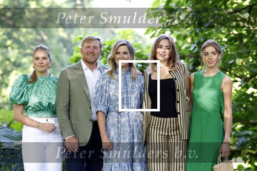 Den Haag 30 juni 2025
Jaarlijkse fotouurtje op huis ten Bosch met aanwezig Koning Willem Alexander Koningin Maxima Prinses Amalia Prinses Alexia Prinses Ariane en hondje Mambo.