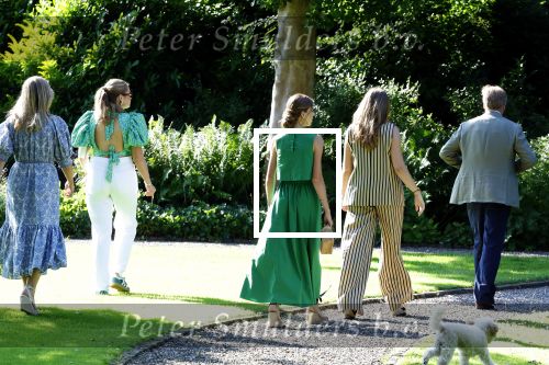Den Haag 30 juni 2025
Jaarlijkse fotouurtje op huis ten Bosch met aanwezig Koning Willem Alexander Koningin Maxima Prinses Amalia Prinses Alexia Prinses Ariane en hondje Mambo.