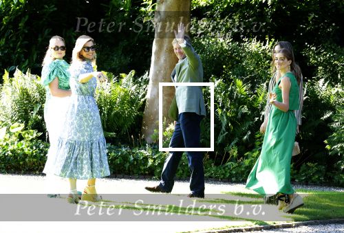 Den Haag 30 juni 2025
Jaarlijkse fotouurtje op huis ten Bosch met aanwezig Koning Willem Alexander Koningin Maxima Prinses Amalia Prinses Alexia Prinses Ariane en hondje Mambo.
