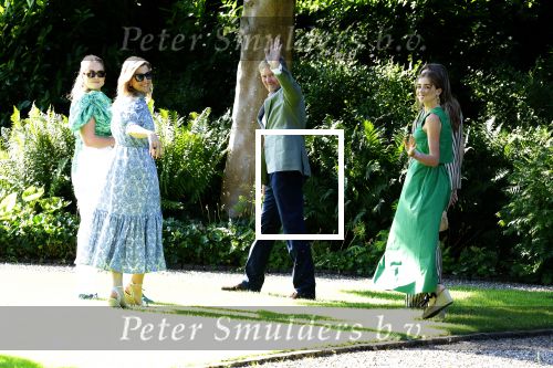 Den Haag 30 juni 2025
Jaarlijkse fotouurtje op huis ten Bosch met aanwezig Koning Willem Alexander Koningin Maxima Prinses Amalia Prinses Alexia Prinses Ariane en hondje Mambo.