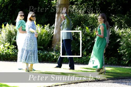 Den Haag 30 juni 2025
Jaarlijkse fotouurtje op huis ten Bosch met aanwezig Koning Willem Alexander Koningin Maxima Prinses Amalia Prinses Alexia Prinses Ariane en hondje Mambo.