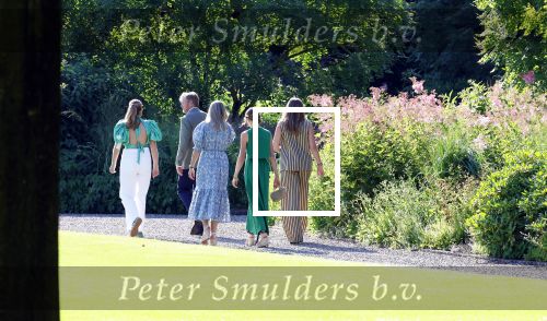 Den Haag 30 juni 2025
Jaarlijkse fotouurtje op huis ten Bosch met aanwezig Koning Willem Alexander Koningin Maxima Prinses Amalia Prinses Alexia Prinses Ariane en hondje Mambo.