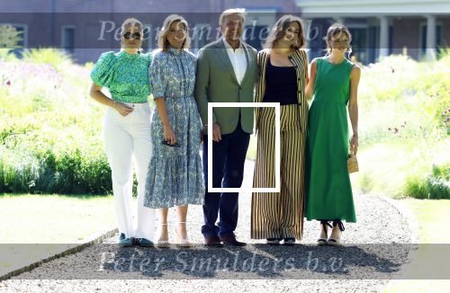 Den Haag 30 juni 2025
Jaarlijkse fotouurtje op huis ten Bosch met aanwezig Koning Willem Alexander Koningin Maxima Prinses Amalia Prinses Alexia Prinses Ariane en hondje Mambo.