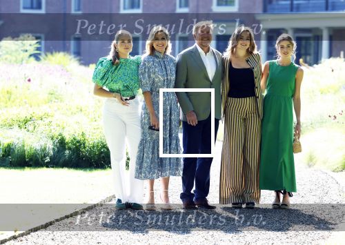 Den Haag 30 juni 2025
Jaarlijkse fotouurtje op huis ten Bosch met aanwezig Koning Willem Alexander Koningin Maxima Prinses Amalia Prinses Alexia Prinses Ariane en hondje Mambo.