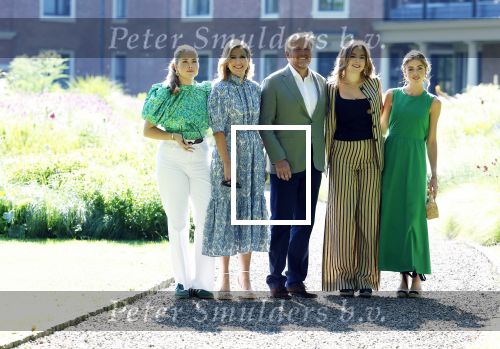 Den Haag 30 juni 2025
Jaarlijkse fotouurtje op huis ten Bosch met aanwezig Koning Willem Alexander Koningin Maxima Prinses Amalia Prinses Alexia Prinses Ariane en hondje Mambo.
