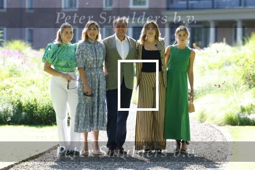Den Haag 30 juni 2025
Jaarlijkse fotouurtje op huis ten Bosch met aanwezig Koning Willem Alexander Koningin Maxima Prinses Amalia Prinses Alexia Prinses Ariane en hondje Mambo.