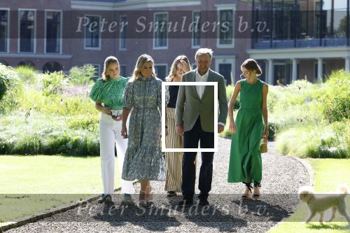 Den Haag 30 juni 2025
Jaarlijkse fotouurtje op huis ten Bosch met aanwezig Koning Willem Alexander Koningin Maxima Prinses Amalia Prinses Alexia Prinses Ariane en hondje Mambo.
