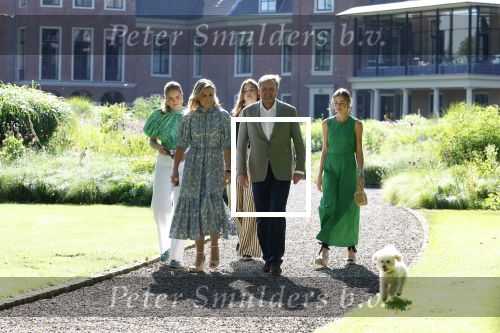 Den Haag 30 juni 2025
Jaarlijkse fotouurtje op huis ten Bosch met aanwezig Koning Willem Alexander Koningin Maxima Prinses Amalia Prinses Alexia Prinses Ariane en hondje Mambo.