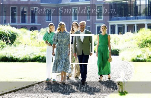 Den Haag 30 juni 2025
Jaarlijkse fotouurtje op huis ten Bosch met aanwezig Koning Willem Alexander Koningin Maxima Prinses Amalia Prinses Alexia Prinses Ariane en hondje Mambo.