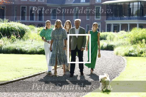 Den Haag 30 juni 2025
Jaarlijkse fotouurtje op huis ten Bosch met aanwezig Koning Willem Alexander Koningin Maxima Prinses Amalia Prinses Alexia Prinses Ariane en hondje Mambo.