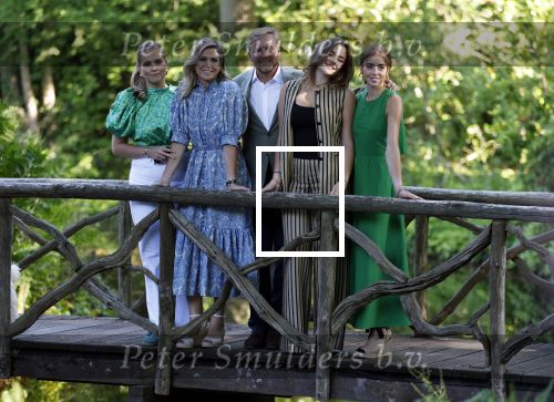 Den Haag 30 juni 2025
Jaarlijkse fotouurtje op huis ten Bosch met aanwezig Koning Willem Alexander Koningin Maxima Prinses Amalia Prinses Alexia Prinses Ariane en hondje Mambo.