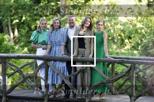 Den Haag 30 juni 2025
Jaarlijkse fotouurtje op huis ten Bosch met aanwezig Koning Willem Alexander Koningin Maxima Prinses Amalia Prinses Alexia Prinses Ariane en hondje Mambo.