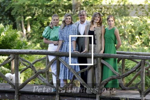 Den Haag 30 juni 2025
Jaarlijkse fotouurtje op huis ten Bosch met aanwezig Koning Willem Alexander Koningin Maxima Prinses Amalia Prinses Alexia Prinses Ariane en hondje Mambo.