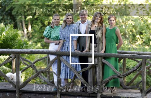 Den Haag 30 juni 2025
Jaarlijkse fotouurtje op huis ten Bosch met aanwezig Koning Willem Alexander Koningin Maxima Prinses Amalia Prinses Alexia Prinses Ariane en hondje Mambo.