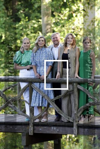 Den Haag 30 juni 2025
Jaarlijkse fotouurtje op huis ten Bosch met aanwezig Koning Willem Alexander Koningin Maxima Prinses Amalia Prinses Alexia Prinses Ariane en hondje Mambo.