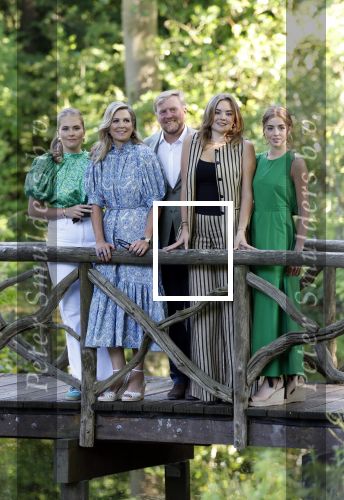 Den Haag 30 juni 2025
Jaarlijkse fotouurtje op huis ten Bosch met aanwezig Koning Willem Alexander Koningin Maxima Prinses Amalia Prinses Alexia Prinses Ariane en hondje Mambo.