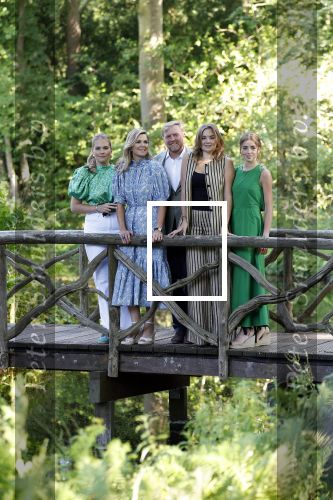 Den Haag 30 juni 2025
Jaarlijkse fotouurtje op huis ten Bosch met aanwezig Koning Willem Alexander Koningin Maxima Prinses Amalia Prinses Alexia Prinses Ariane en hondje Mambo.