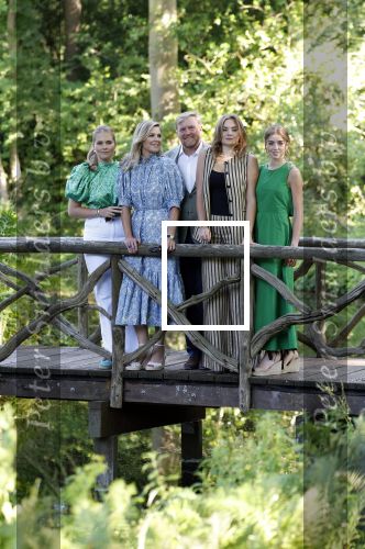 Den Haag 30 juni 2025
Jaarlijkse fotouurtje op huis ten Bosch met aanwezig Koning Willem Alexander Koningin Maxima Prinses Amalia Prinses Alexia Prinses Ariane en hondje Mambo.