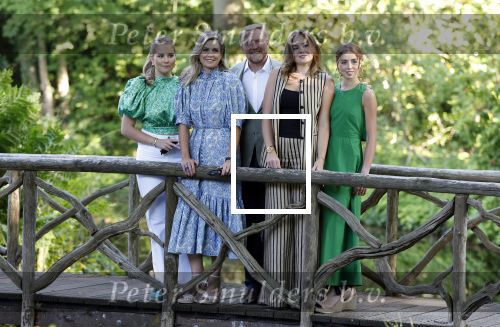 Den Haag 30 juni 2025
Jaarlijkse fotouurtje op huis ten Bosch met aanwezig Koning Willem Alexander Koningin Maxima Prinses Amalia Prinses Alexia Prinses Ariane en hondje Mambo.