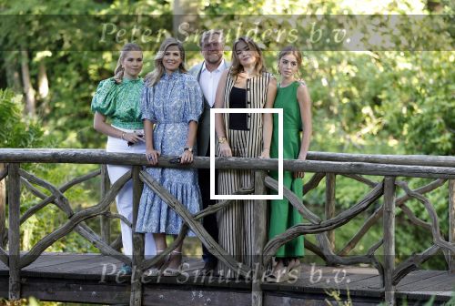 Den Haag 30 juni 2025
Jaarlijkse fotouurtje op huis ten Bosch met aanwezig Koning Willem Alexander Koningin Maxima Prinses Amalia Prinses Alexia Prinses Ariane en hondje Mambo.