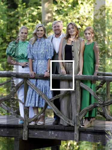 Den Haag 30 juni 2025
Jaarlijkse fotouurtje op huis ten Bosch met aanwezig Koning Willem Alexander Koningin Maxima Prinses Amalia Prinses Alexia Prinses Ariane en hondje Mambo.