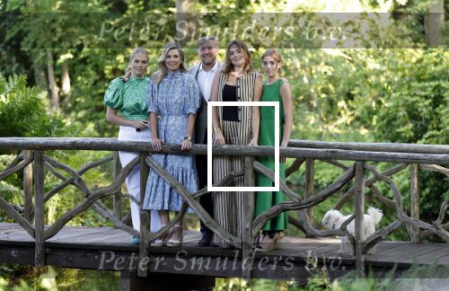 Den Haag 30 juni 2025
Jaarlijkse fotouurtje op huis ten Bosch met aanwezig Koning Willem Alexander Koningin Maxima Prinses Amalia Prinses Alexia Prinses Ariane en hondje Mambo.