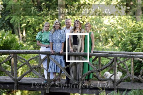 Den Haag 30 juni 2025
Jaarlijkse fotouurtje op huis ten Bosch met aanwezig Koning Willem Alexander Koningin Maxima Prinses Amalia Prinses Alexia Prinses Ariane en hondje Mambo.