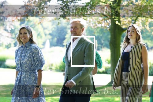 Den Haag 30 juni 2025
Jaarlijkse fotouurtje op huis ten Bosch met aanwezig Koning Willem Alexander Koningin Maxima Prinses Amalia Prinses Alexia Prinses Ariane en hondje Mambo.