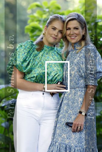 Den Haag 30 juni 2025
Jaarlijkse fotouurtje op huis ten Bosch met aanwezig Koning Willem Alexander Koningin Maxima Prinses Amalia Prinses Alexia Prinses Ariane en hondje Mambo.